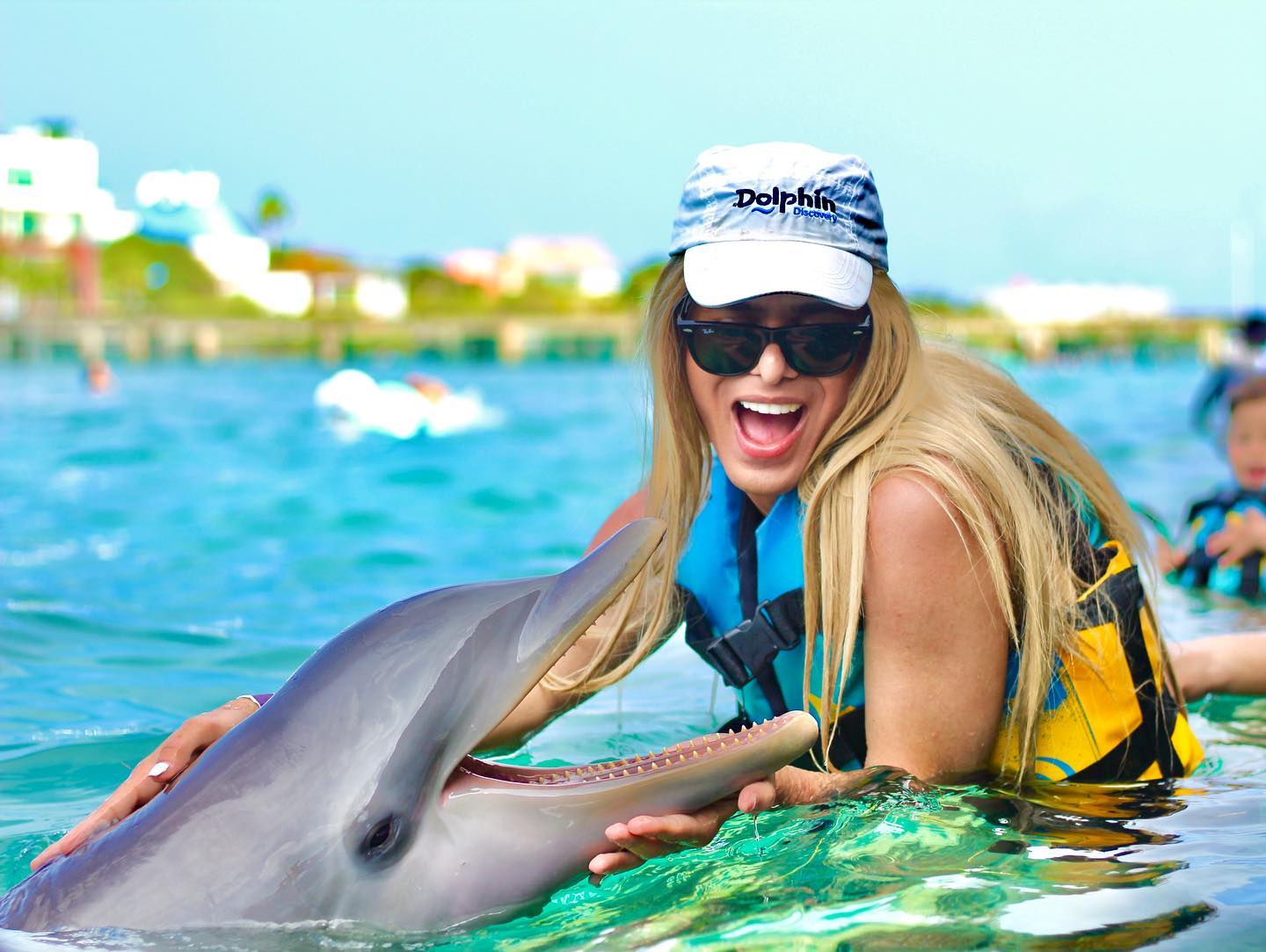 nado con delfines parque garrafon cancun
