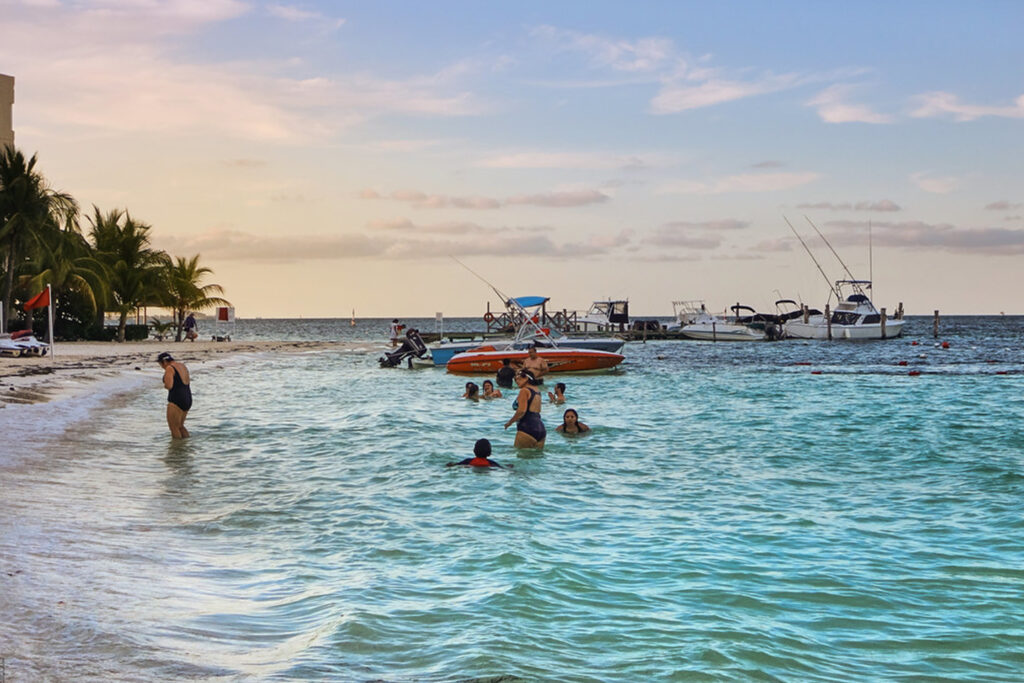 playa linda cancun mexico