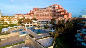 Wyndham Grand Cancun All Inclusive Resort & Villas